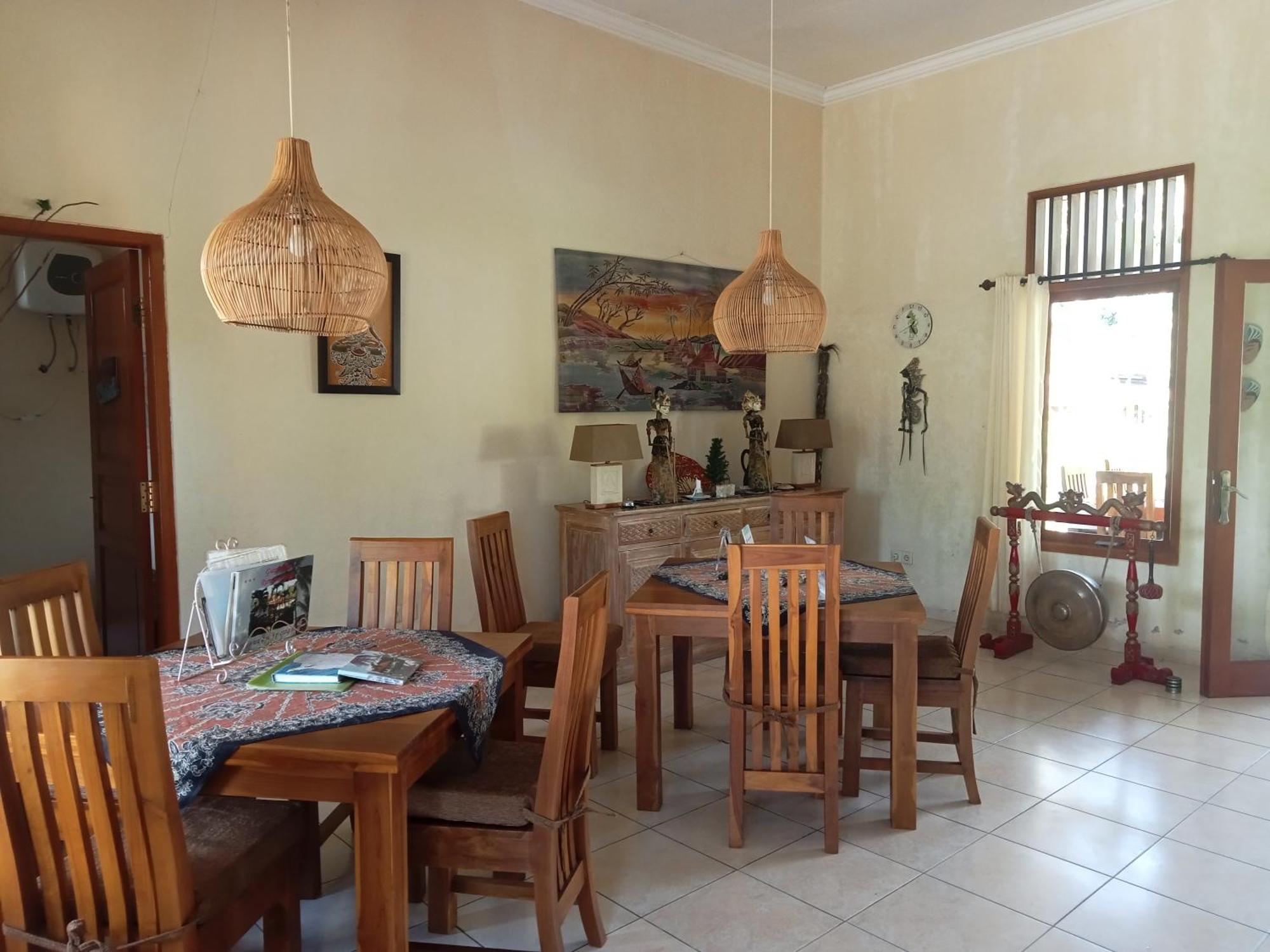 Guesthouse Rumah Senang Kalibaru Exteriör bild