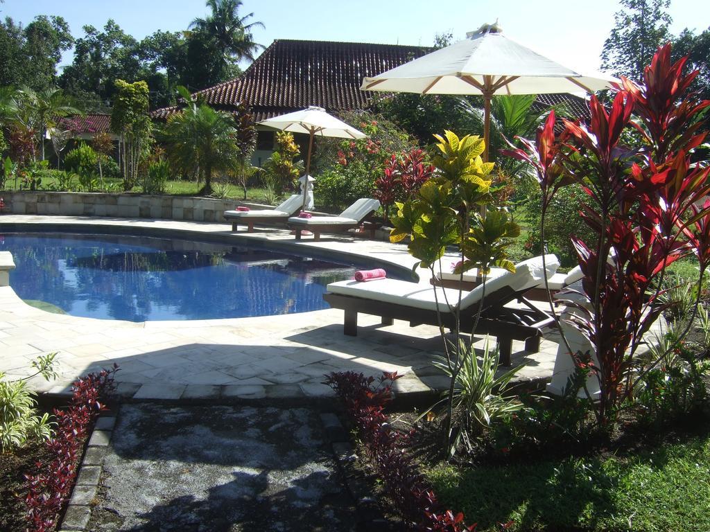Guesthouse Rumah Senang Kalibaru Exteriör bild