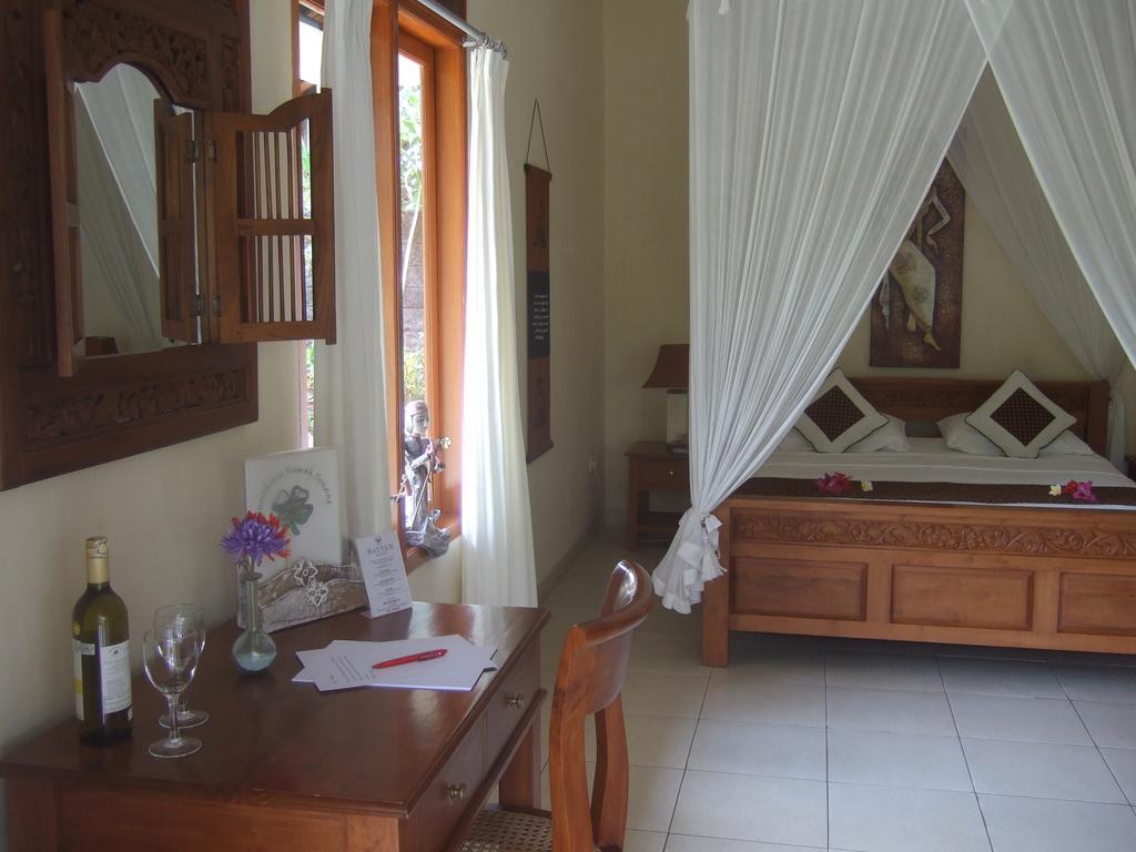 Guesthouse Rumah Senang Kalibaru Exteriör bild