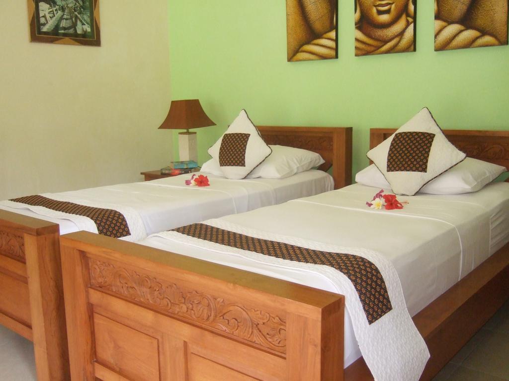 Guesthouse Rumah Senang Kalibaru Exteriör bild