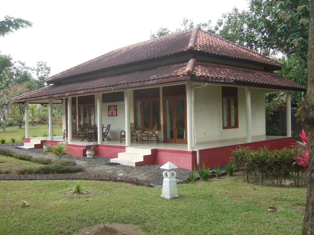 Guesthouse Rumah Senang Kalibaru Exteriör bild